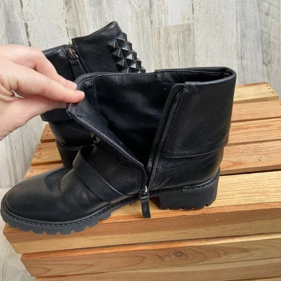 SALE! SCHUTZ Women's Size 9.5 Studded Leather Boots Side Zipper Entry EU Size 41 - Picture 9 of 11